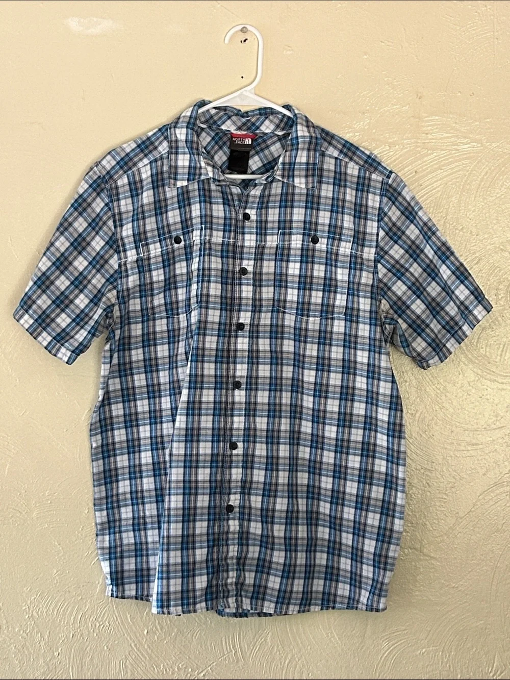 The North Face Men's Blue Plaid Short-Sleeve Button-Down Shirt